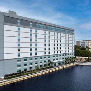 Home2 Suites By Hilton Miami Airport South Blue Lagoon